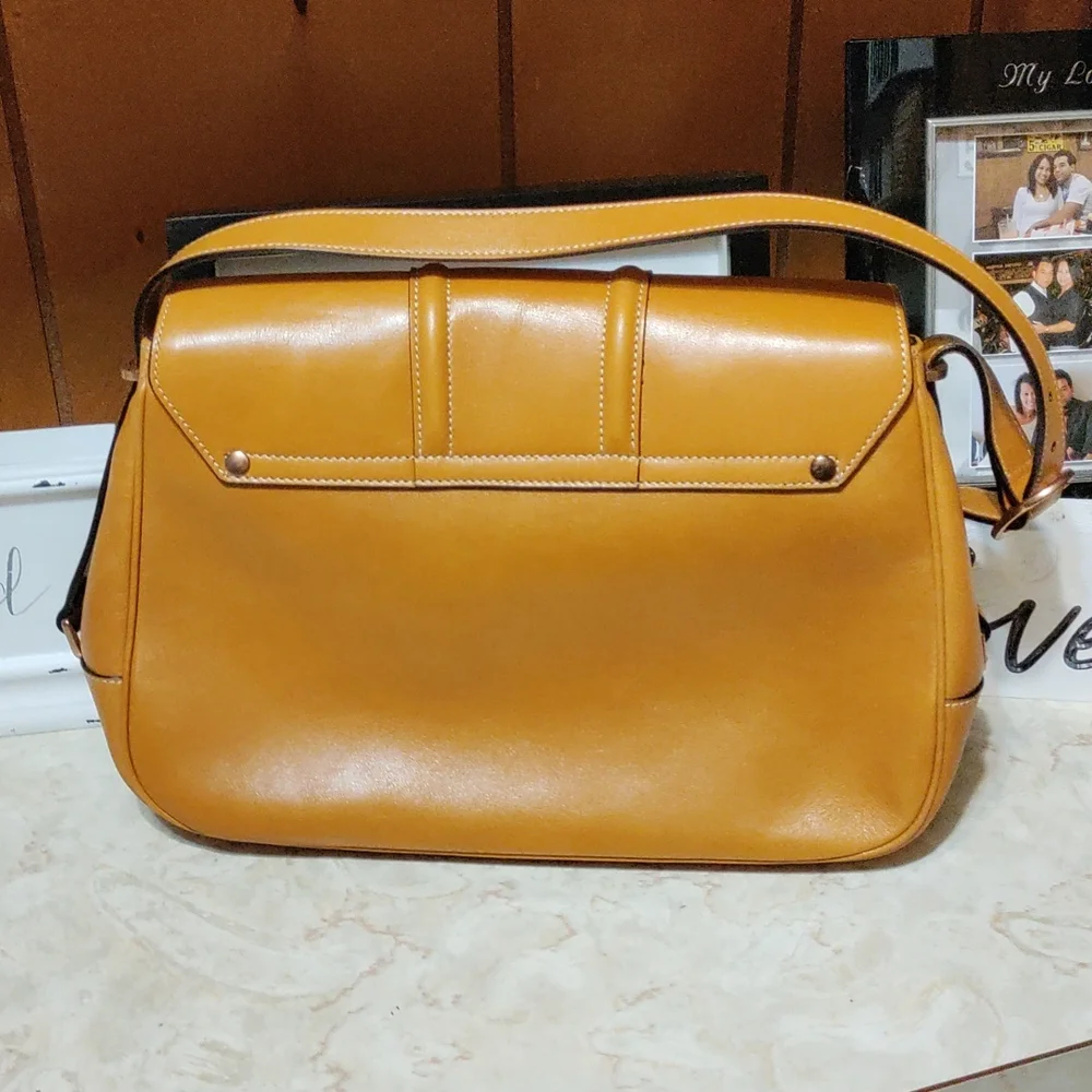Gucci - Picture 9 of 10
